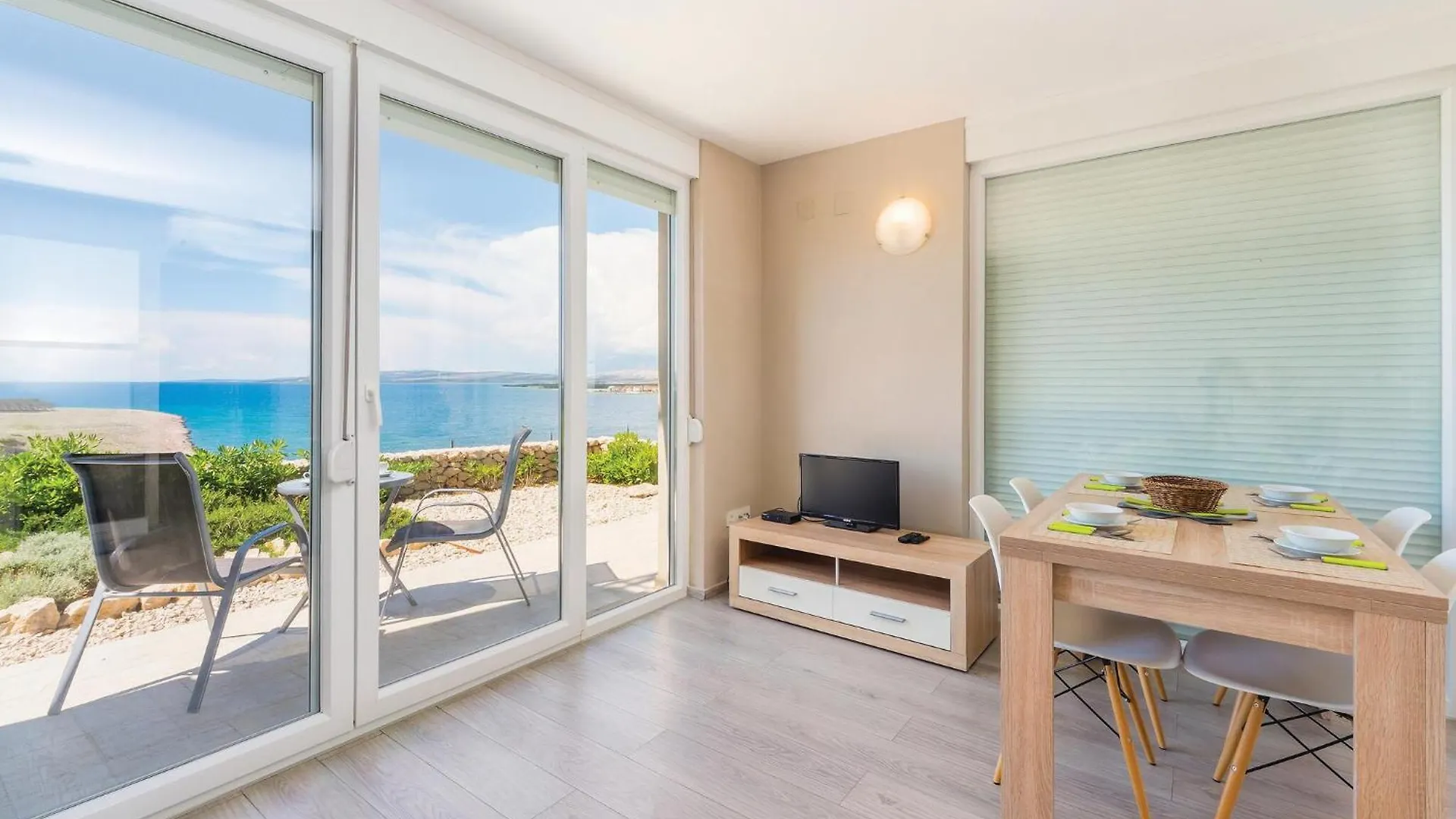 Beautiful Apartment In Povljana With Wifi Κροατία