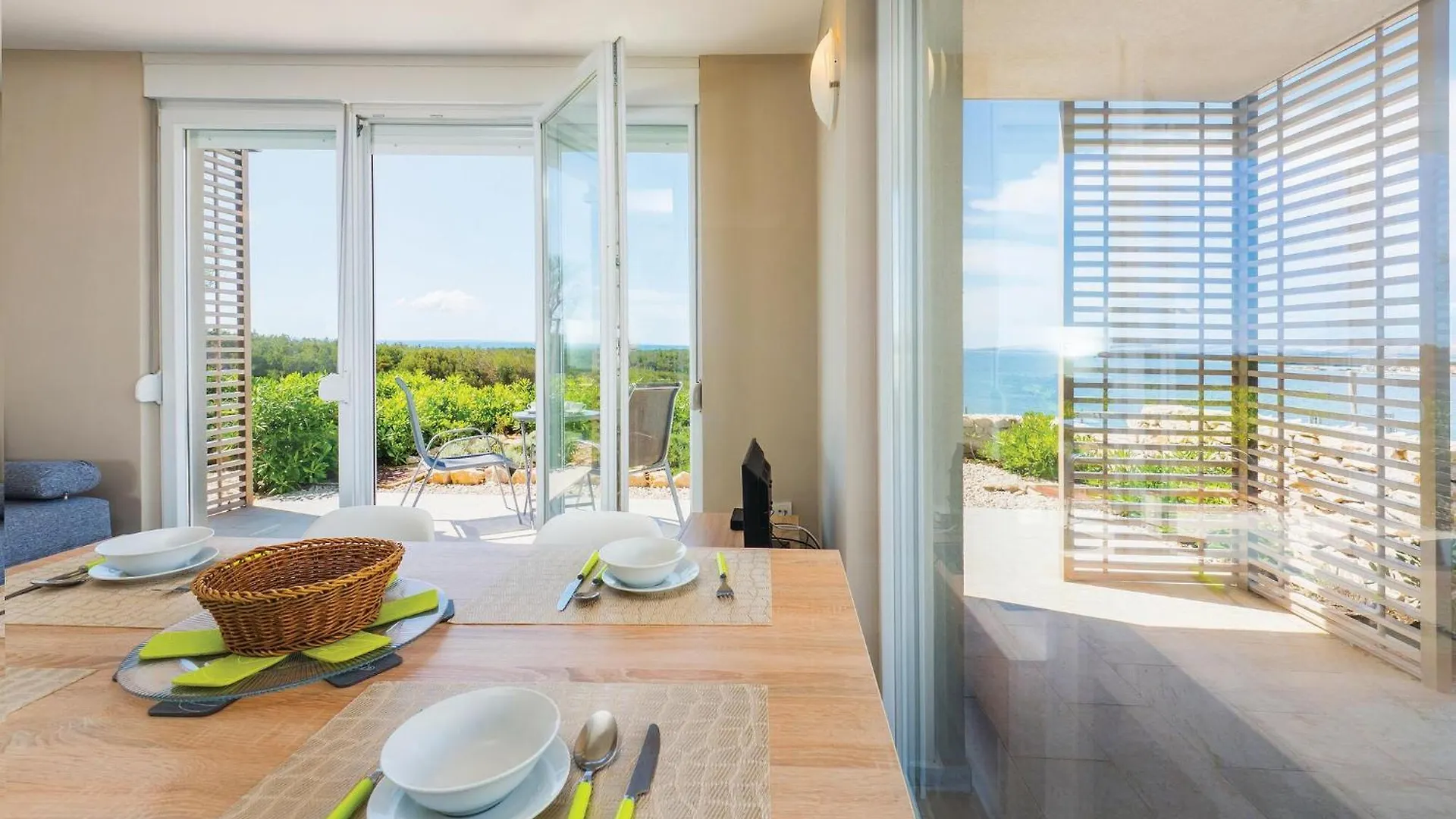 Beautiful Apartment In Povljana With Wifi Croatia